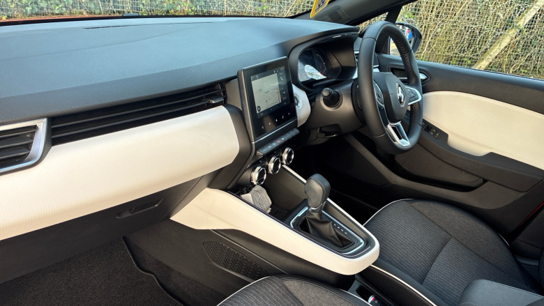 Renault Clio 1.6 E-TECH full hybrid 145 Techno 5dr Auto Hybrid Hatchback